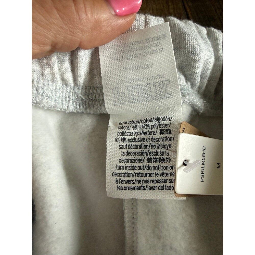 Victoria’s Secret PINK Relaxed Fleece Lounge Shorts Sz. M NWT Grey - Picture 4 of 5